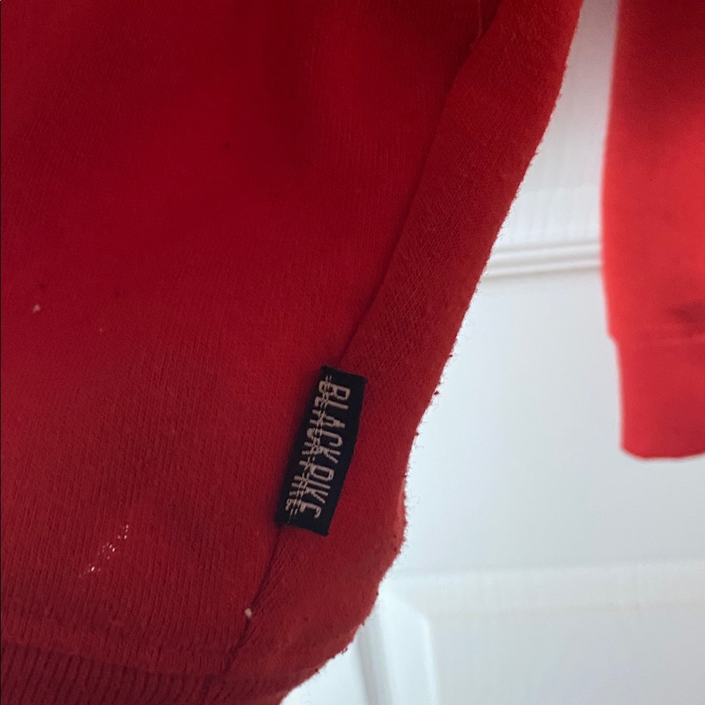 Black Pike Red Crewneck Sweater with Savage Bear Graphic Size M - Picture 3 of 8